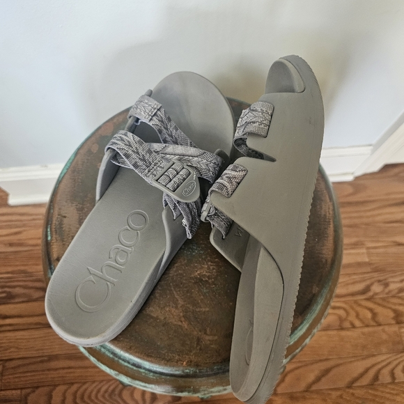 Chaco gray slides size 10 - Picture 4 of 4